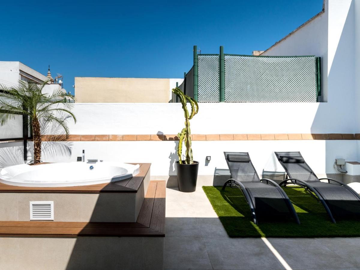 Pj Terraza Privada Banera Exterior Junto Catedral Apartment Sevilla Bagian luar foto