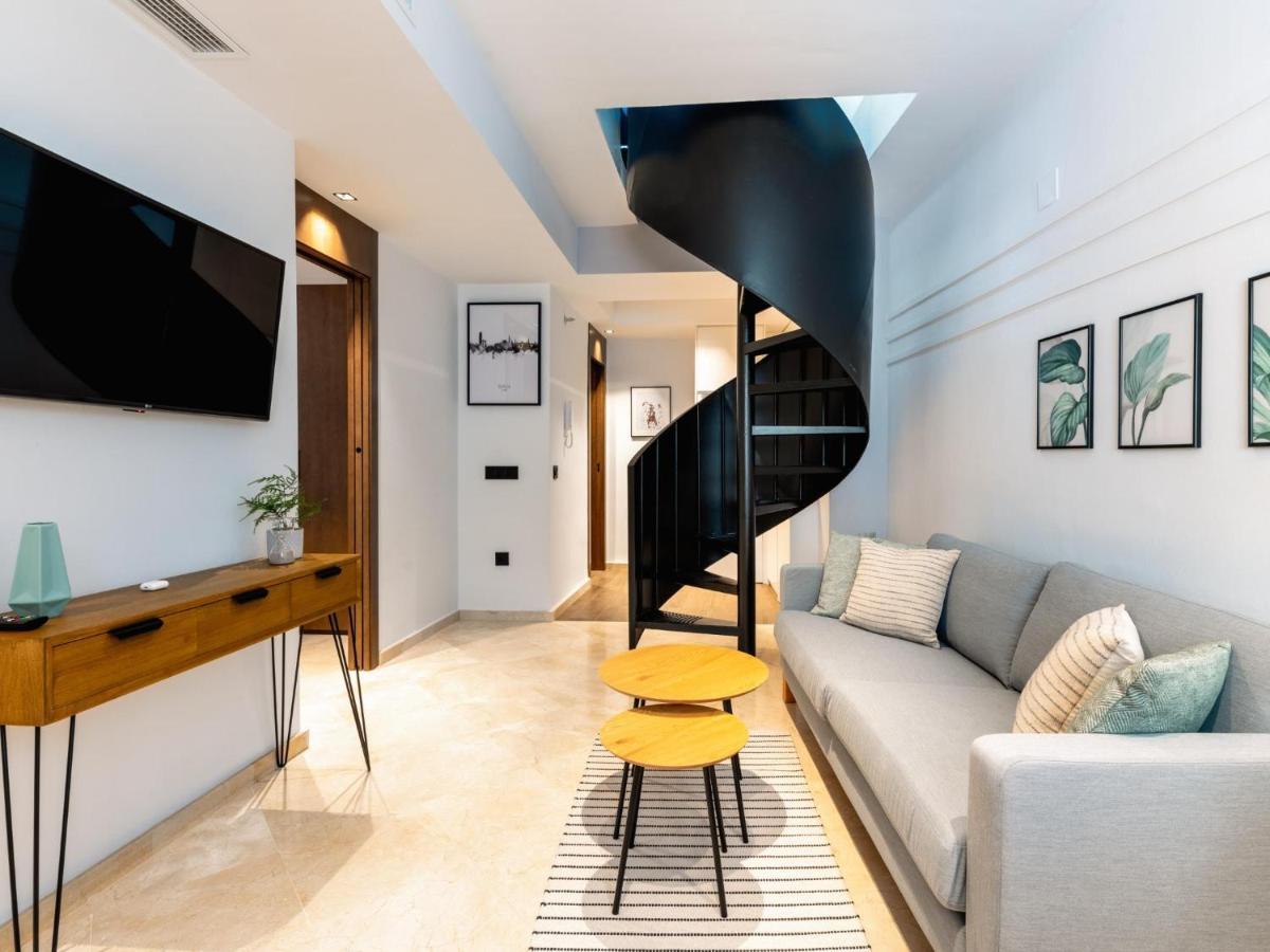 Pj Terraza Privada Banera Exterior Junto Catedral Apartment Sevilla Bagian luar foto