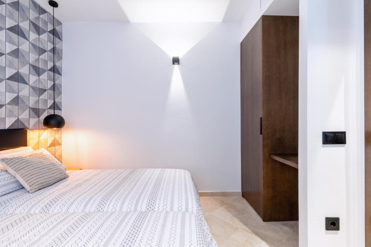 Pj Terraza Privada Banera Exterior Junto Catedral Apartment Sevilla Bagian luar foto